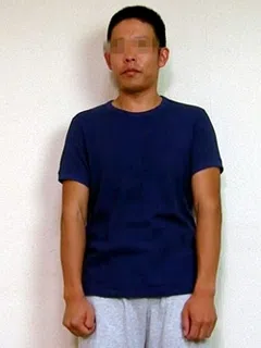 短髪でイモカワな感じの兄貴/Short Hair Man
