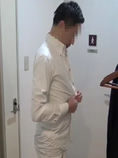 婚ホヤホヤ既婚サラリーマン/Newly Married Office Worker