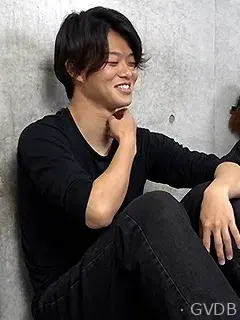 クールな男前の青年/Cool Handsome Guy