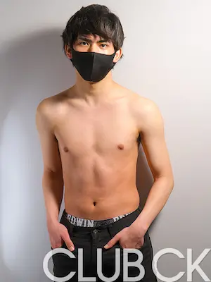 19才大学生/Student