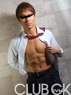 褐色マッチョ営業リーマン25才/Tanned Office Worker