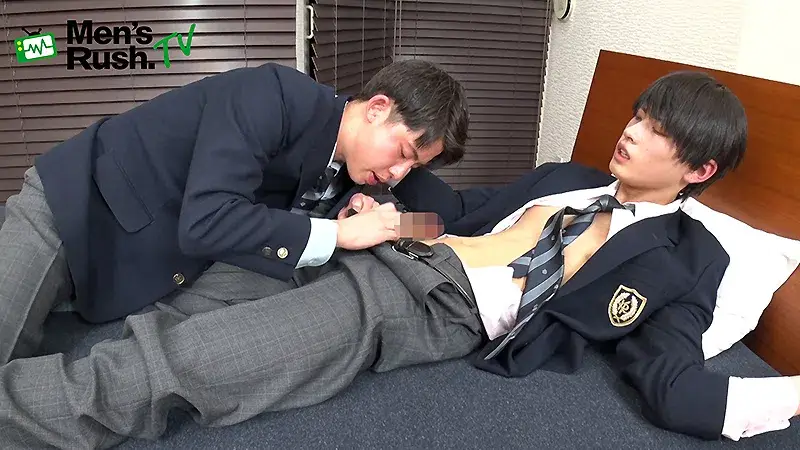 小顔の高身長イケメンとヽ( ́∀` Y u t o  ́∀`)ノが制服姿で生合体♂-1