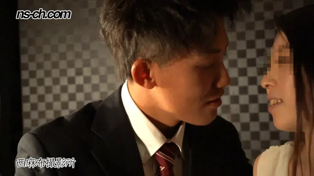 渉のSEX事情!!イケメン新入社員夜の副業(前編Aアングル)-2