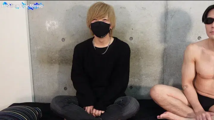 キラキラ王子系20歳のリュウが男に生で掘られて気持ちよすぎて昇天!-2