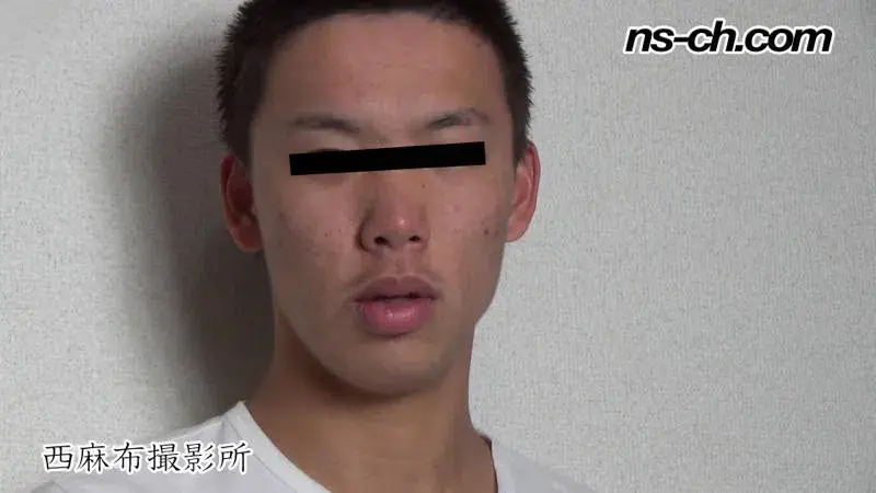 大噴出!!カリでかチンポ迫力大量射精!!-1