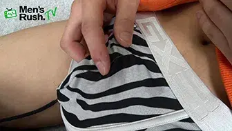 19歳!素朴顔の男の子が初撮影でカメラの前でシコシコオナニー☆-3