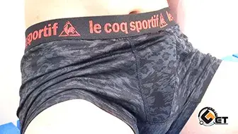 初登場のキリッとした顔立ちの美腹筋男子が胸まで飛ばす大射精!-3