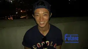 爽やか人気モデルと待ち合わせ!?人気のない野外でチンコポロリ…自ら『しゃぶって…』超淫乱発射を披露!!!-1