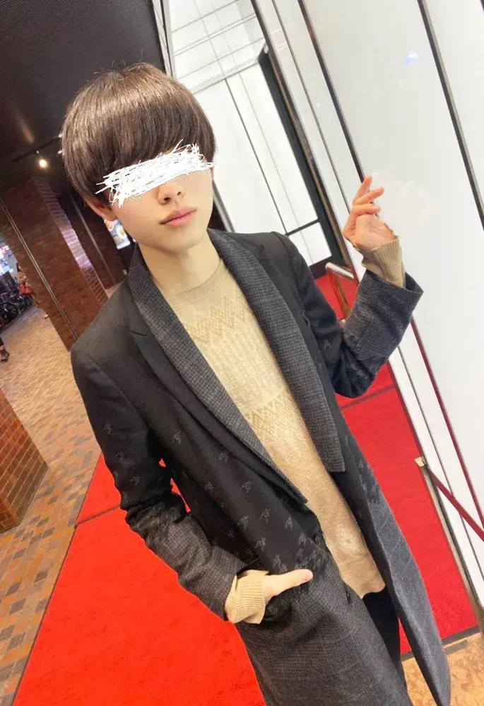 027:Excellent!10 記念すべきExcellent!10はあのイケメン巨根モデル(181cm×64kg)がメンエスを体験!のはずが、、、最後は本番でノーハンド射精。-1