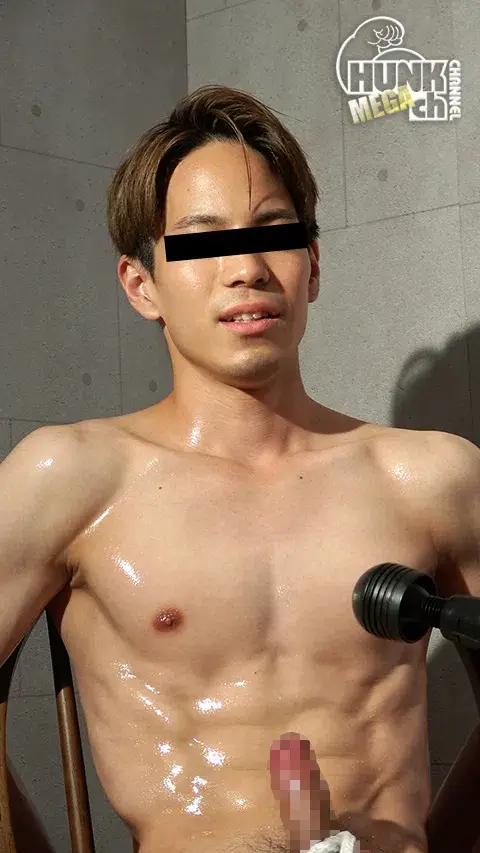 格闘技で鍛えたしなやかな筋肉のイケメン友飛(ゆうひ)くん25歳がチンコを縛られ、初めての男の手コキに感じまくる!!電マオナホに腰をふり濃厚ザーメンどぴゅ!!【男責めver.】-4