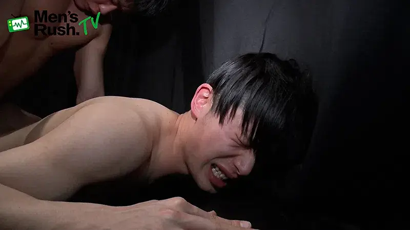 揺れるデカ尻☆シングレット姿のRAITOとMINATOが暗闇生SEX!!-6