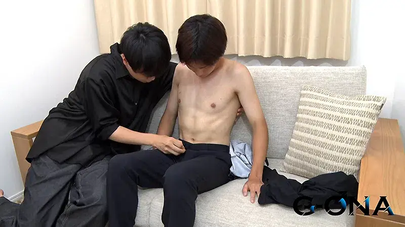 美筋美顔の18歳が人生初の雄フェラに葛藤の表情を魅せる♂-3
