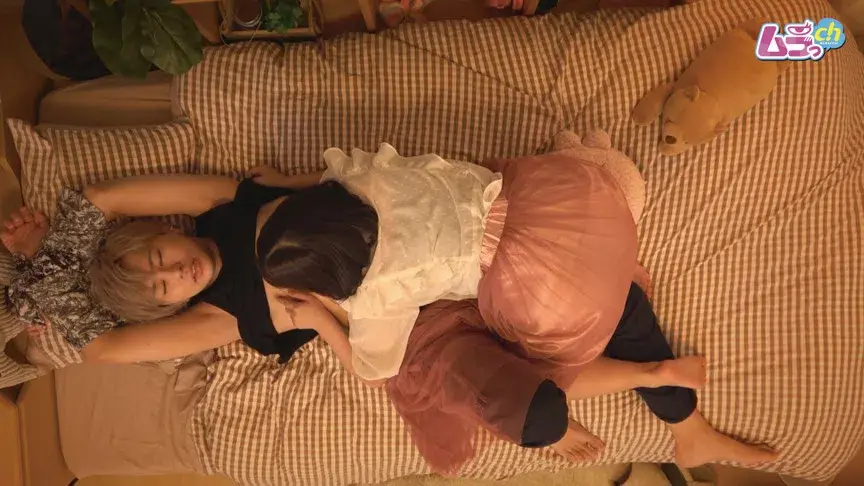 カップル盗撮 嫉妬を押さえきれないメンヘラ彼女が独占欲剥き出しでホスト彼氏におしおき拘束SEX-3
