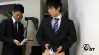 営業にきたリーマン2人にこってりたっぷりアナルセックスさせる!-2