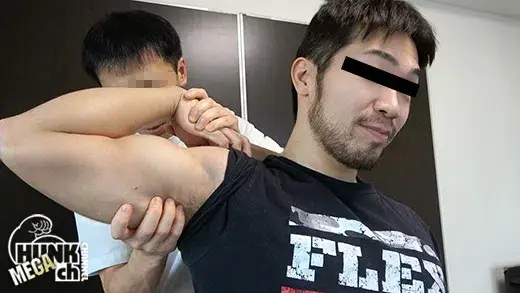 「ヌルヌル!絶頂マッサージ」vol.12 雄感MAXのゴリマッチョ輝明(てるあき)くん23歳!!鍛えられた筋肉も毛深い下半身もオイルぬるぬるで感度上昇!!生チンポでデカい雄尻ガン掘りされまくる!!【生掘り】-2