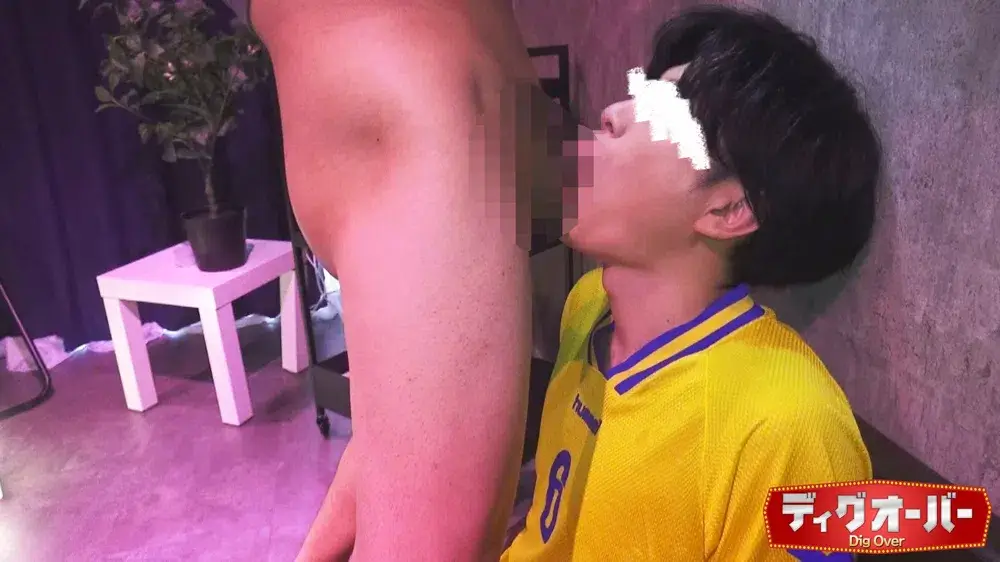 【ノンケ手コキ研究所@013/サッカー青年裏バイト。手コキフェラでたっぷりご奉仕】-4