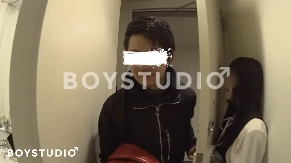 再編集!今どき爽やか男子を逆ナンパ!女子と2人だけの密室で即SEX!-2