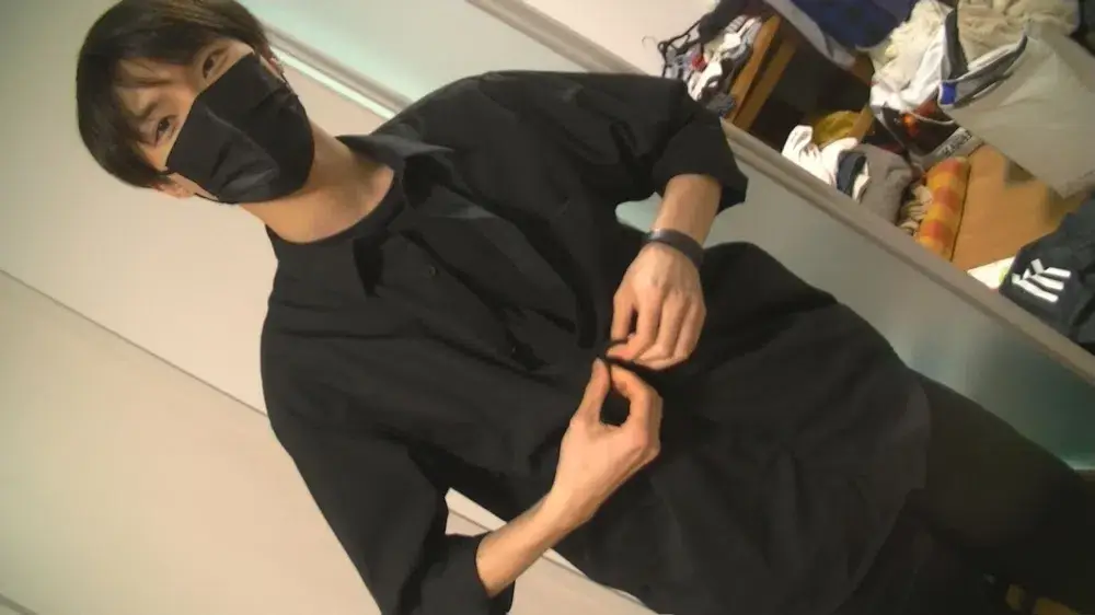 街頭ナンパ♪18才☆韓流系アイドル巨根美少年が男抜きの快感に驚異の6連続噴射激飛沫射精!!-2
