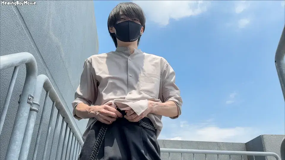 過去最長の巨根が再々登場で大進撃!たっぷりガーゼで執拗に攻められ悶絶発射!-4