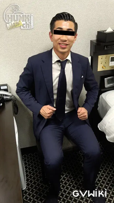 イケマラ面接!!3発目、体育会系イケメンリーマン紫龍(しりゅう)くん28歳が初めてデカマラを男にシゴかれ特濃精子を勢いよく発射!!-2