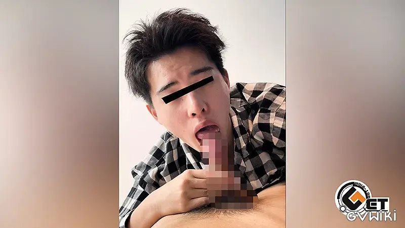 初登場！愛嬌抜群な犬顔男子がパジャマ姿でご奉仕！-4