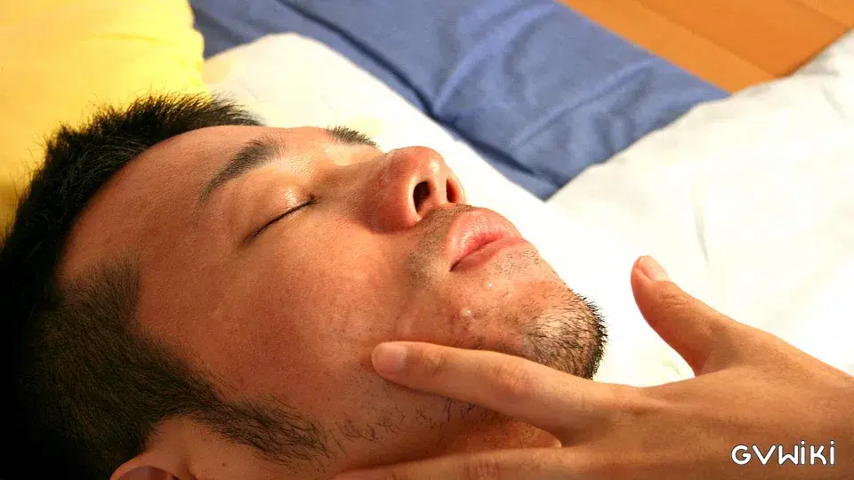 Tetsuya's Cum Facial-1