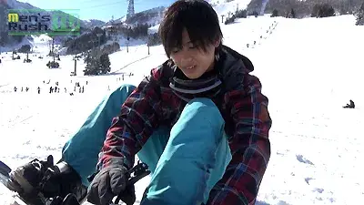 TAIGAの素顔が満載☆初めてのスノボを満喫した後は1発抜いてスッキリ♂-1