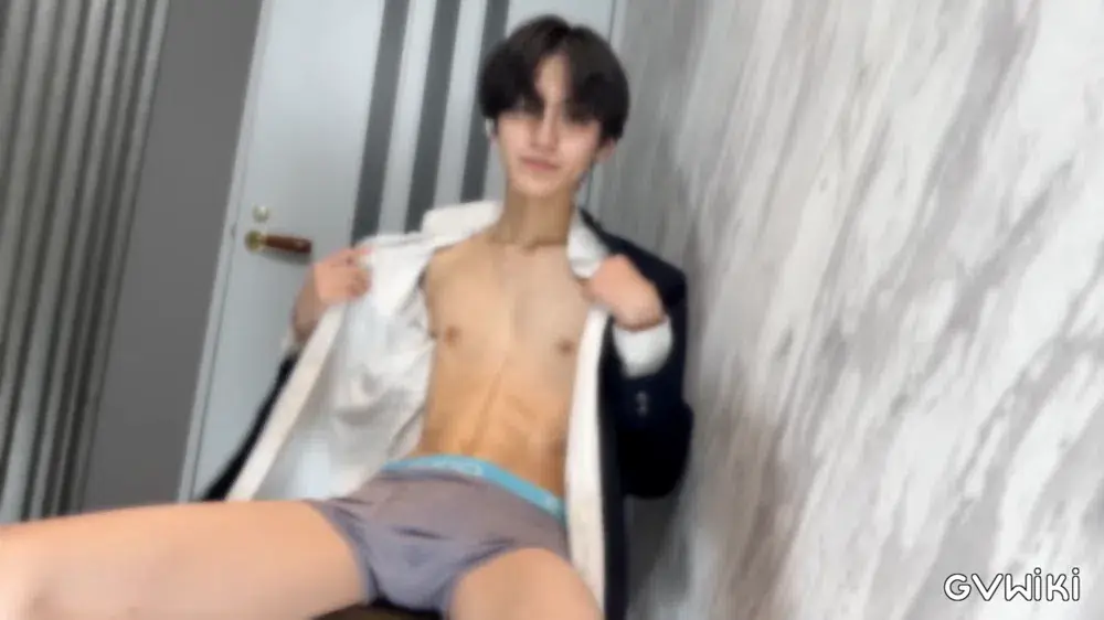 ４K　折尾君　学ラン姿で登場！！-4