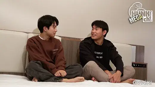 ノンケvsゲイ!!デカマラ色黒ガッチリ筋肉の男前、健也(けんや)くん25歳VSナギ165cm54kg18歳大学生ゲイ!!重量級デカマラをガン掘りしまくりザーメンぶっかける!!-2