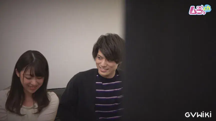 ホテル盗撮 欲求不満人妻が出会い系で知り合った年下男子と初めての不貞セックス-2