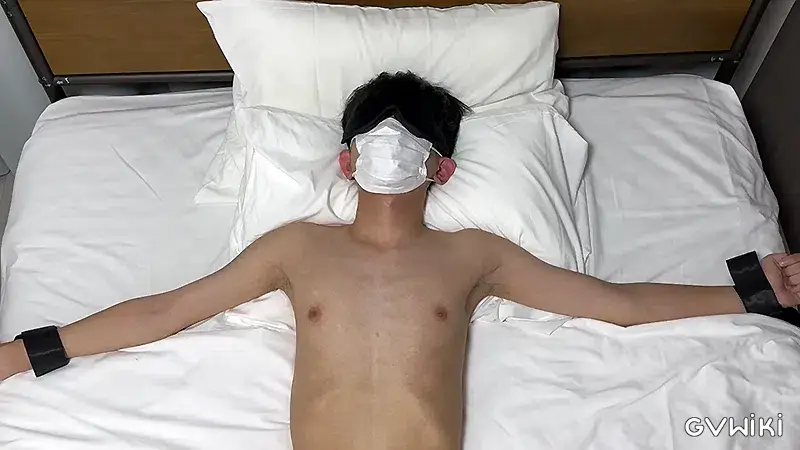 ドM20歳を目隠し拘束して攻めまくる-2