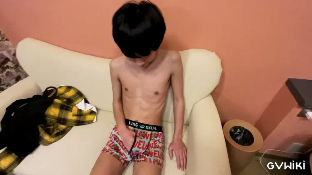 しょうまくんついにアナルプレイに挑戦 ご奉仕舐めやオナニーもあり-7
