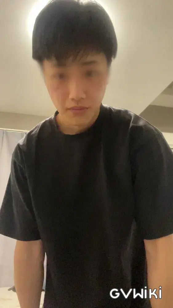 新作 信介くん 大股開きオナ&全身に力こめて画面ガケ-2