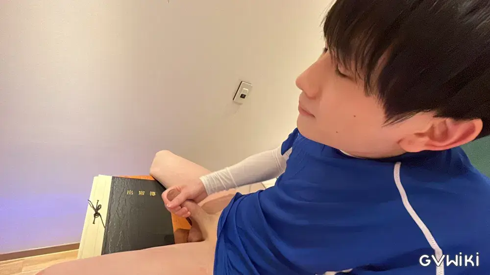 さな君 学校風ラブホでのりのりサカユニオナ 黒板消しクリーナーでデカチンをバキューム快感-6