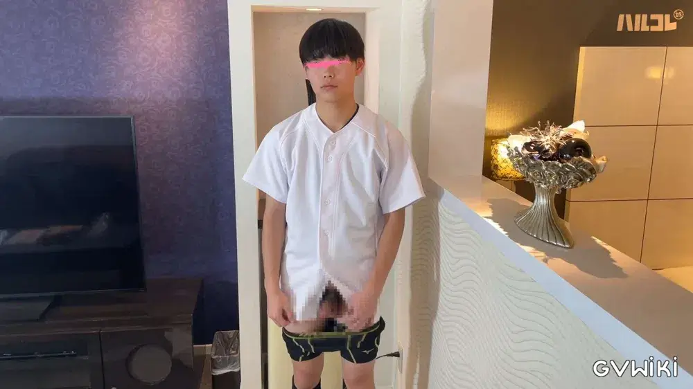 アイドル級の瞳♪超童顔正統派イケメン ゆきと18歳 第3弾 野球ユニ生着替えで仮性半カブリがエロっ☆《ハルコレ》-2