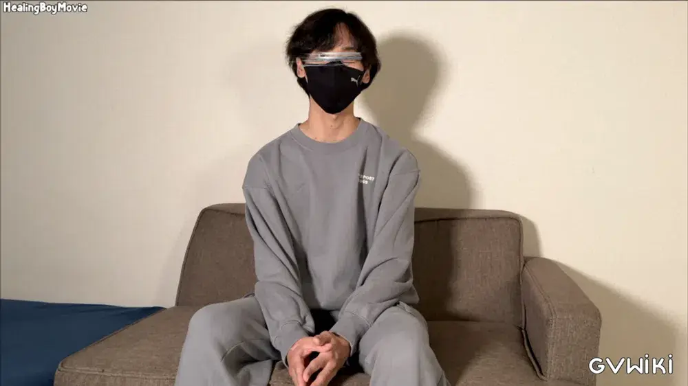 【初ドリ】綺麗な体の18歳が一週間ため込んだ精液を大放出!凄まじい勢いでぶっ放す!-2