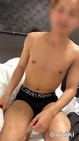 19歳ハーフの色黒小柄男子を生堀り！-2