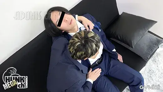アラフォーリーマンがクール系リーマン君の淫らなケツ穴を容赦なくガン掘り!-4