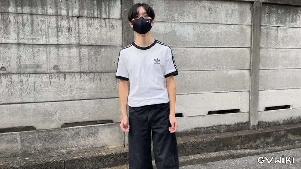 【初ドリ】黒髪で清楚なイケメンがドピュっと勢いよく新鮮ミルクを発射!男の手で感じまくる!-2