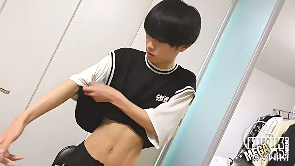 透明美裸身☆美形神BOYが男にチンチンむかれて声をあげて昇天射精!!-1