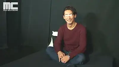 新婚イケメンの若パパが嫁に内緒で自宅に男を連れ込んで小遣い稼ぎの肉体バイト-7