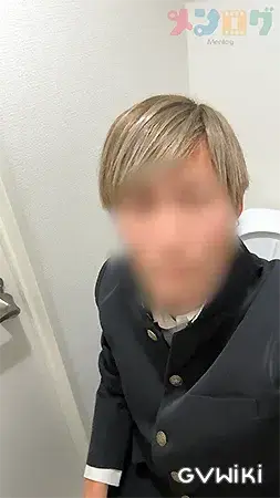サッカー部イケメン男子が家のトイレで自撮りオナニー!-2