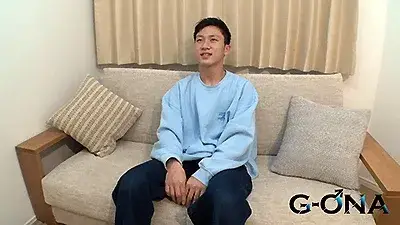 20歳の関西弁マッチョくんが生SEXで中出し寸前!暴発後に2回戦も!-2