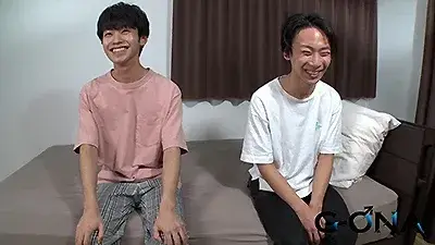 ゲイビ初!?18歳と19歳のガチ兄弟が生3Pで一緒に童貞卒業しちゃいました...!-2
