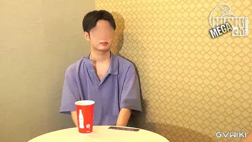 CASE12：女に釣られやってきた初心男子。真っ赤にしながらピュピュッ!!と射精-2