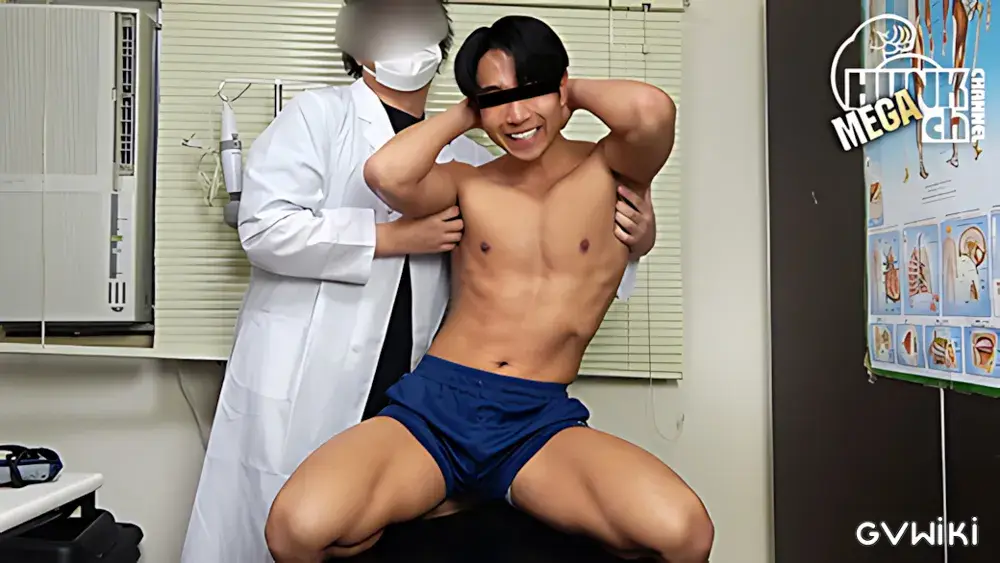 筋肉ノンケをわいせつ検査!!カルテNo.101 颯希(さつき)くん23歳!!初フェラに感じまくり、アナル水噴射しちゃう逆三角マッチョくんの診断結果は!!?-1