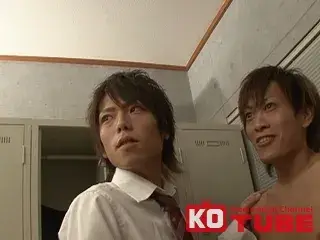 【TUBEオリジナル】 放課後の更衣室でキスしている駿と純也...現場を教師に目撃され犯される!!-1