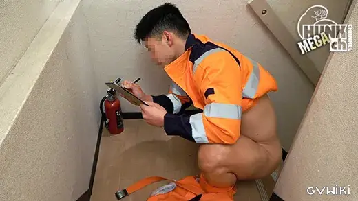 新企画第二弾!!筋肉ノンケの淫猥労働が始まる!!「消◯士・村上武生」-3