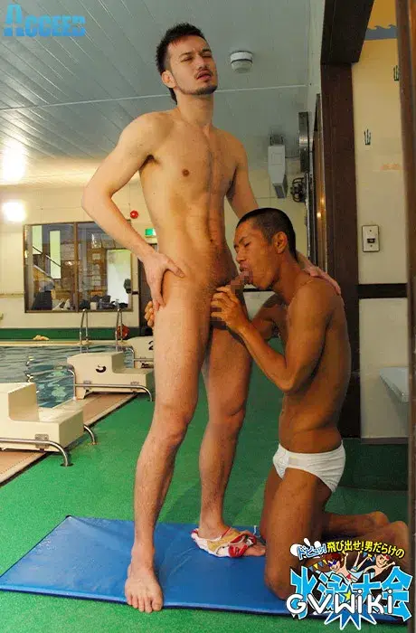 ドピュッ!飛び出せ!男だらけの水泳大会-13