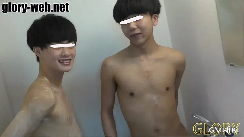 18歳美男子2人、初挿入潮吹き生中出しSEX!可愛い好き必見!!-1